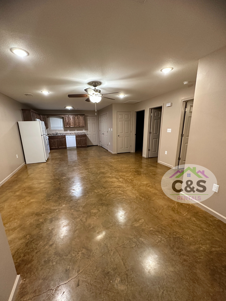 601 N 12th St #4 - Photo 4 of 21