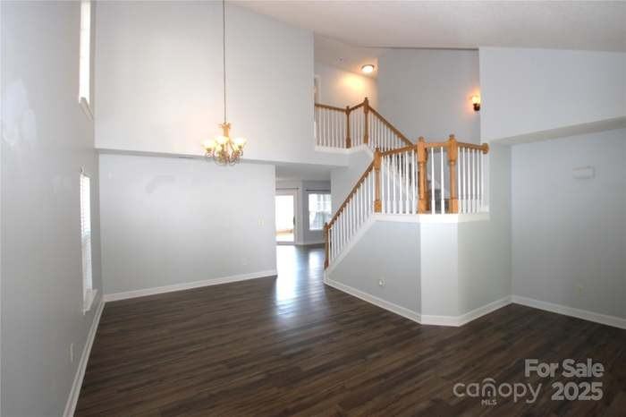 7830 Shiny Meadow Ln - Photo 5 of 10