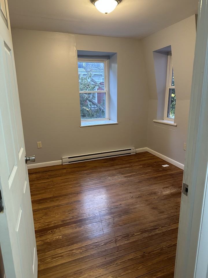 10 Macomb St #5 - Photo 7 of 10
