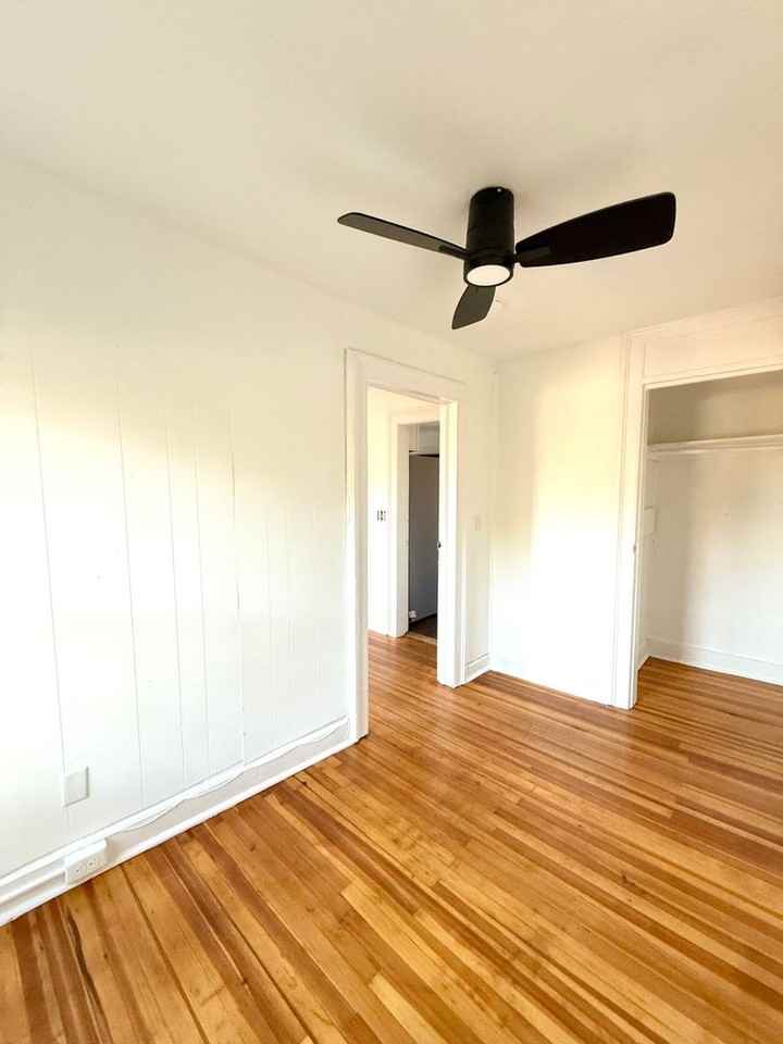 184 Hurley Ave - Photo 7 of 10