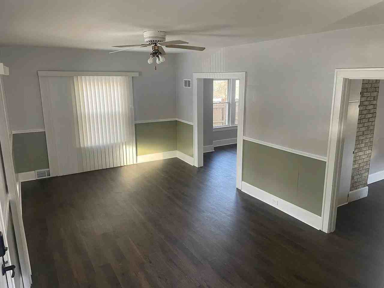 417 Bardon St - Photo 2 of 14