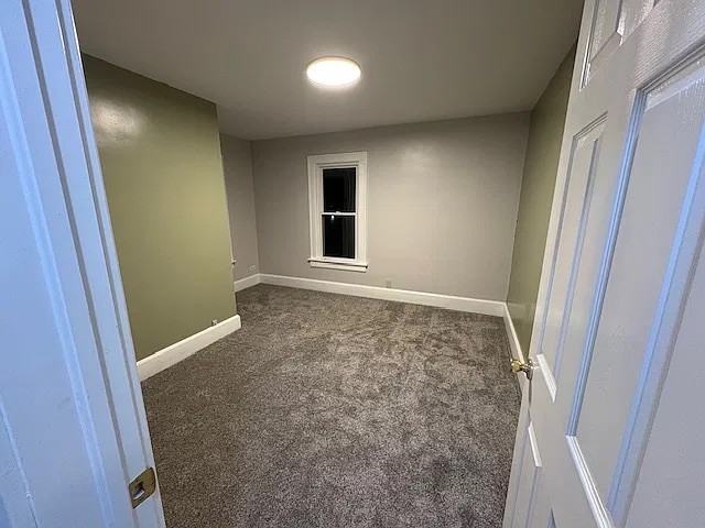 417 Bardon St - Photo 4 of 14