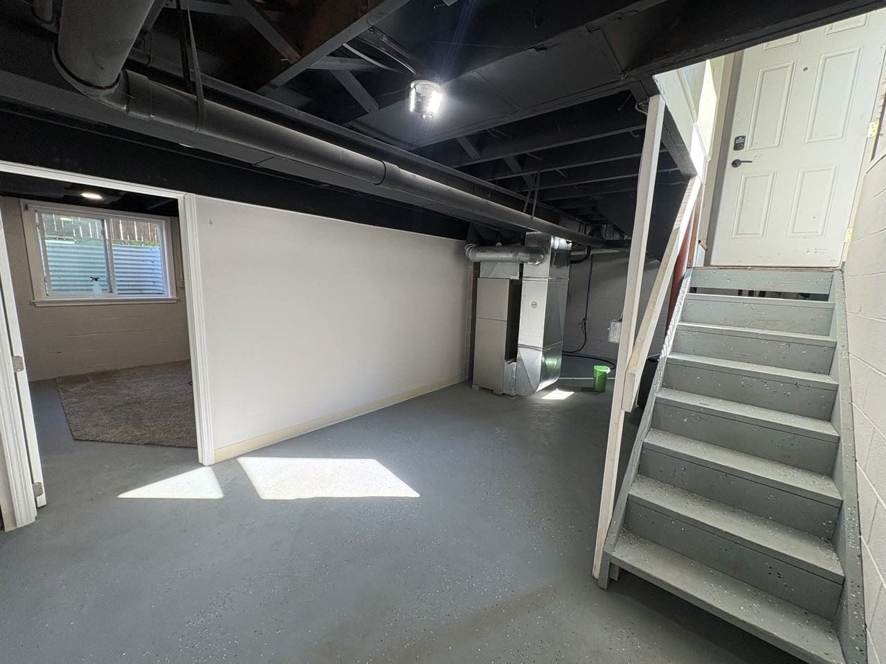 417 Bardon St - Photo 6 of 14