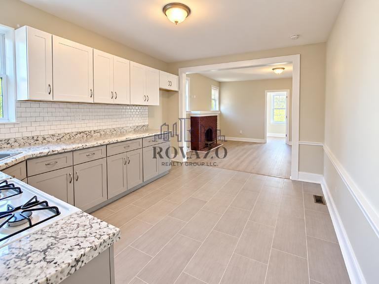 48 Hopkins Place #1D - Photo 2 of 11