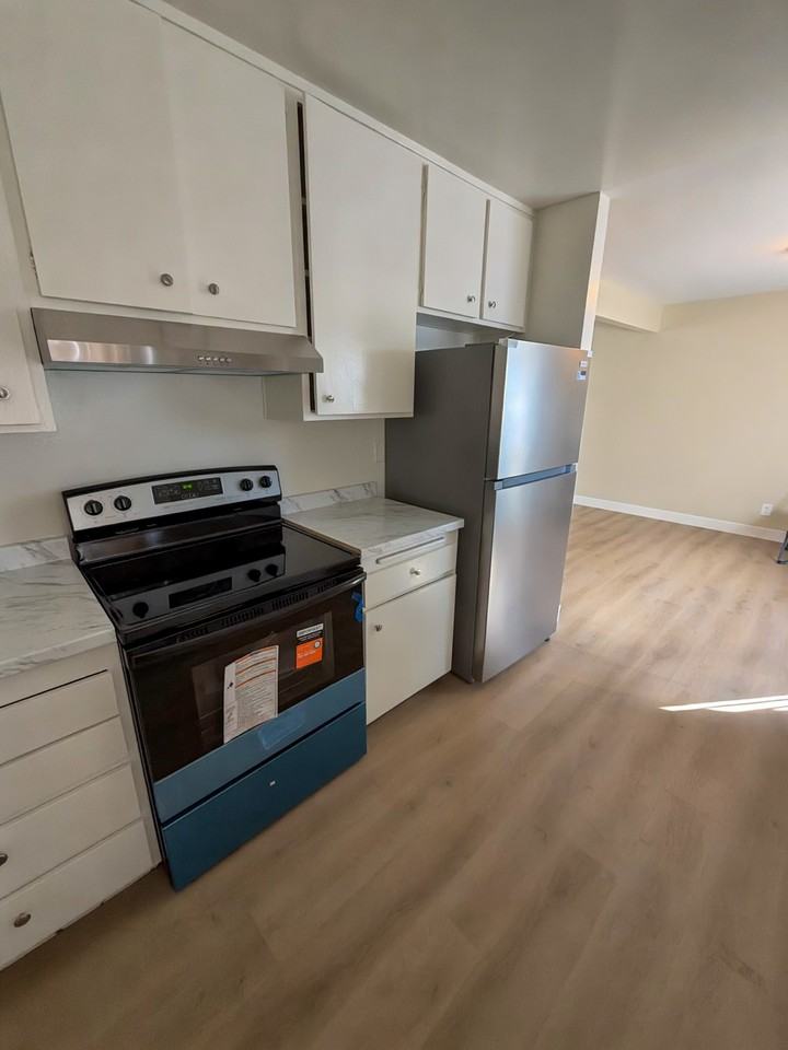 311 Campbell Way #1 - Photo 3 of 12