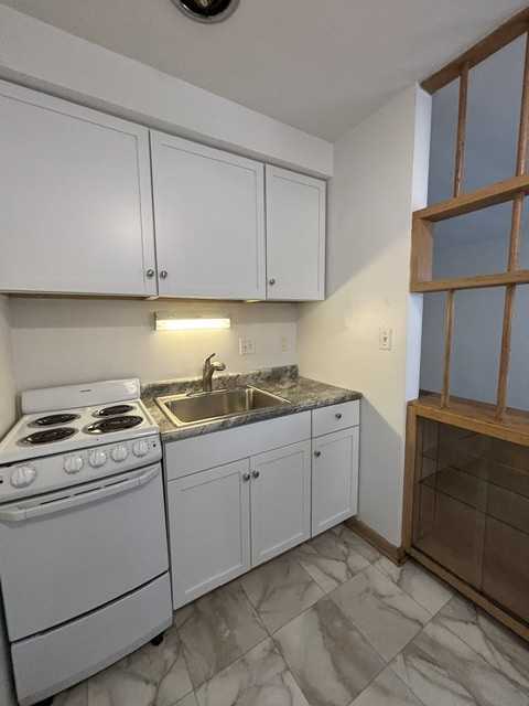6330 W Lisbon Ave #3 - Photo 4 of 7