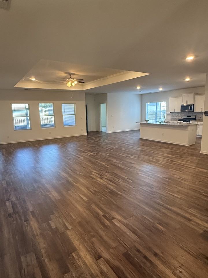 195 Archers Brook Dr - Photo 2 of 22