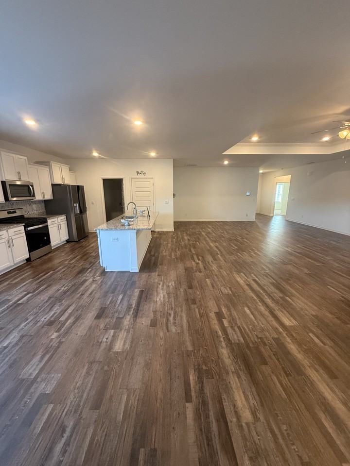 195 Archers Brook Dr - Photo 4 of 22