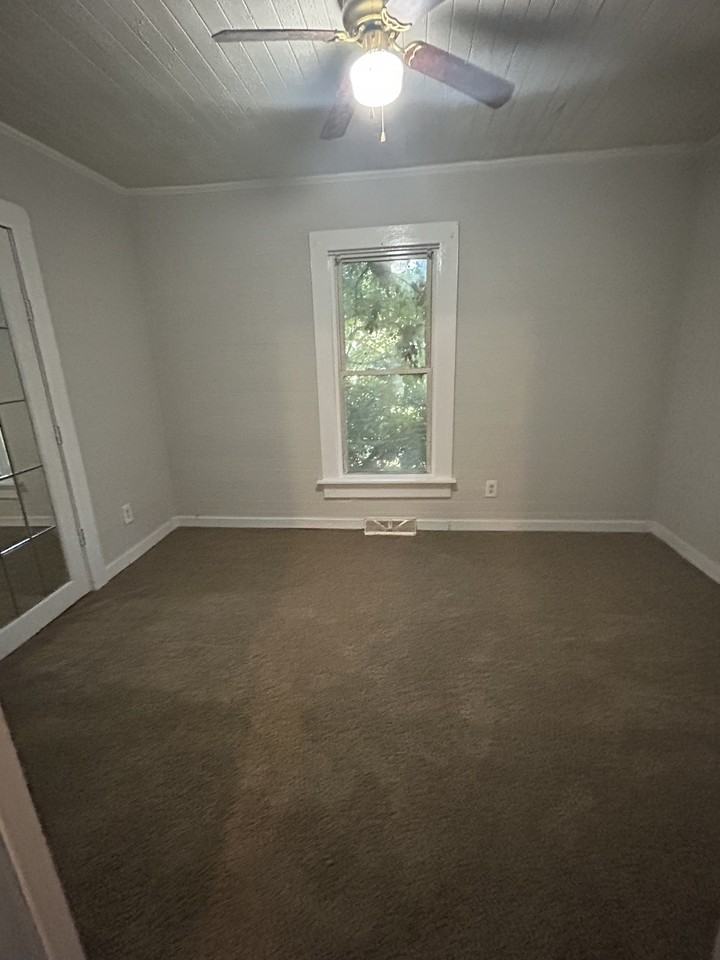 692 Luck Rd - Photo 2 of 10