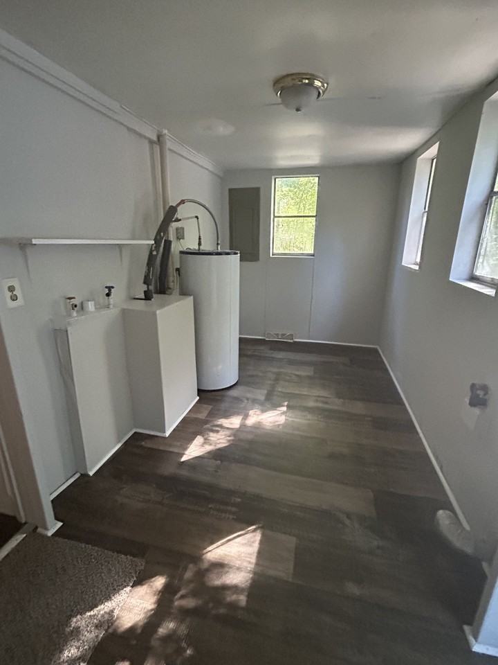 692 Luck Rd - Photo 3 of 10
