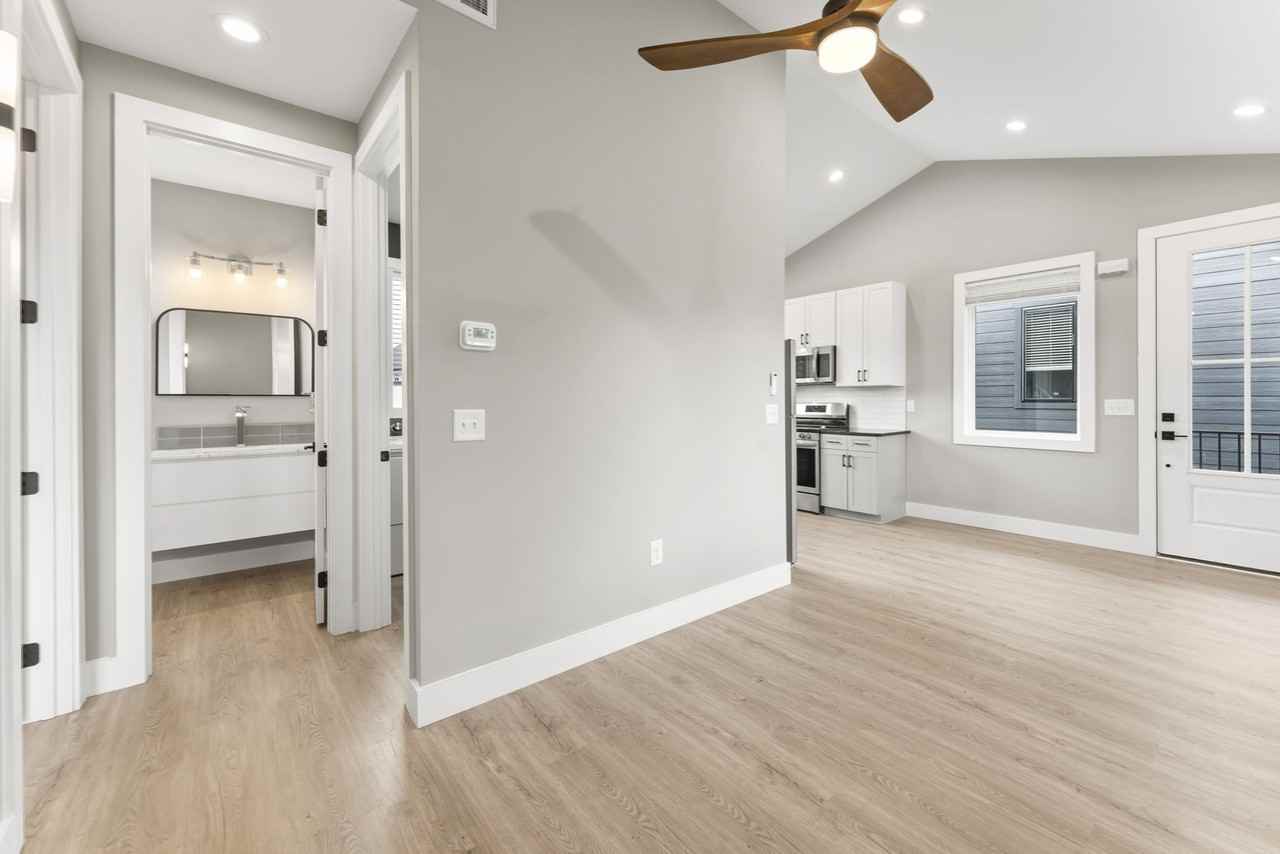 319 Wilkins St #D - Photo 4 of 6