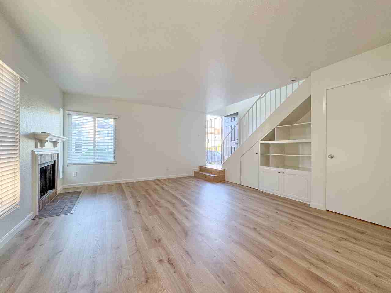 6938 Carnation Dr - Photo 5 of 29