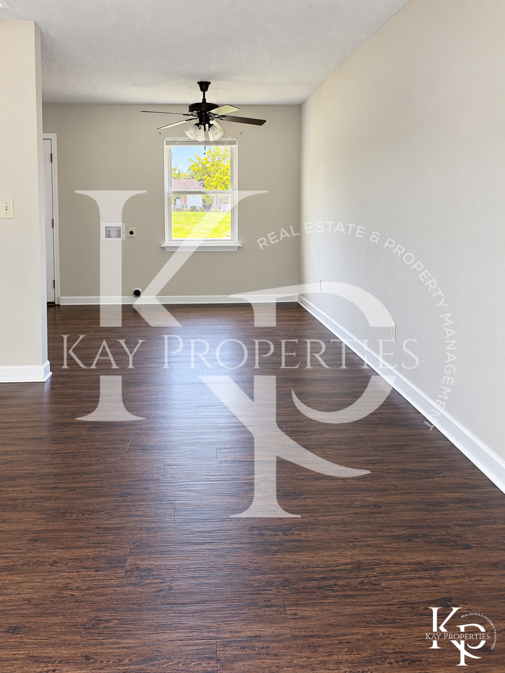 1326 Maple St #1326 - Photo 3 of 10