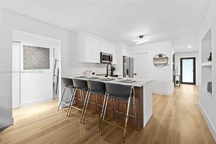 679 Southwest 17th Court - Photo 2 of 8