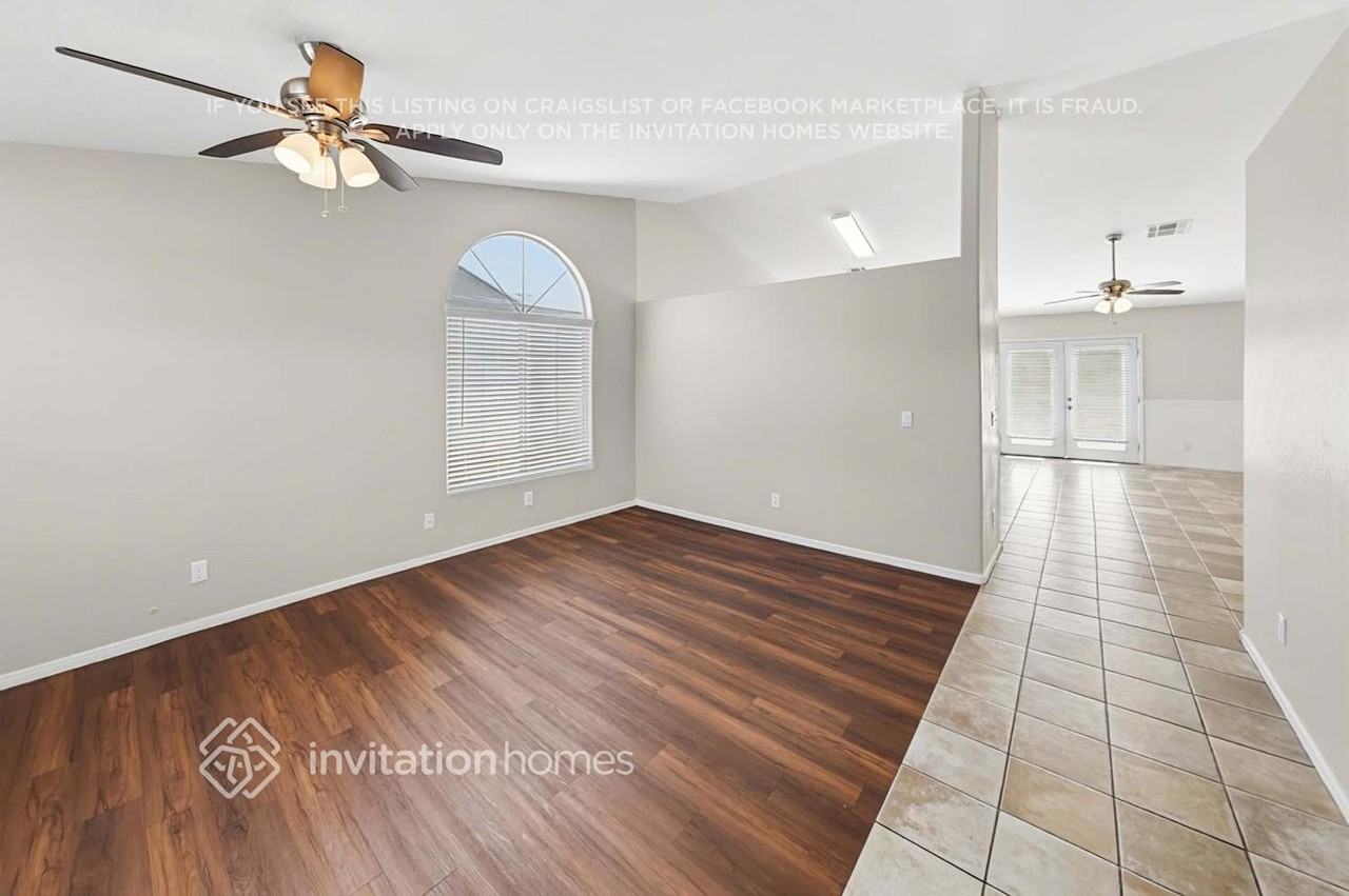 11337 E Roscoe Ave - Photo 5 of 19