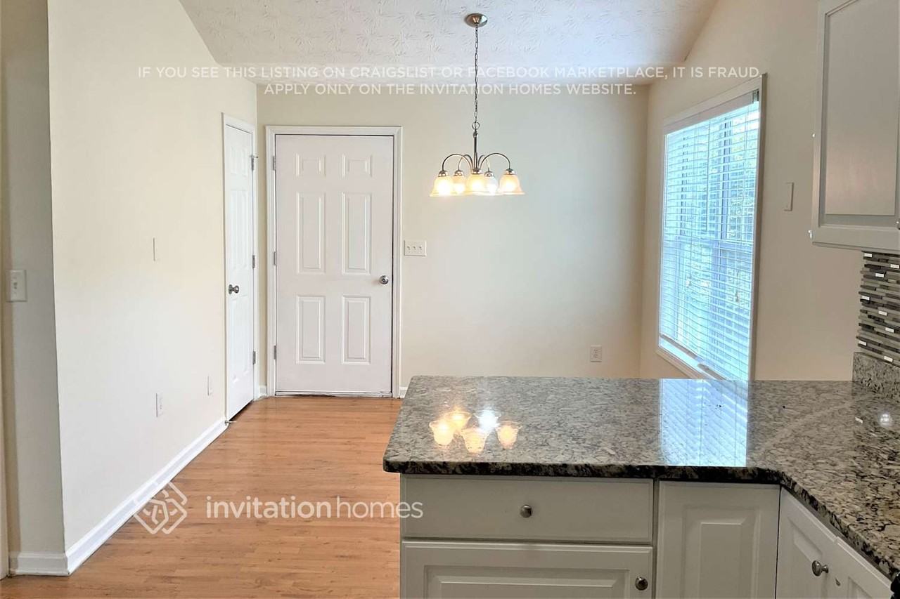 905 Rafington Dr - Photo 4 of 16