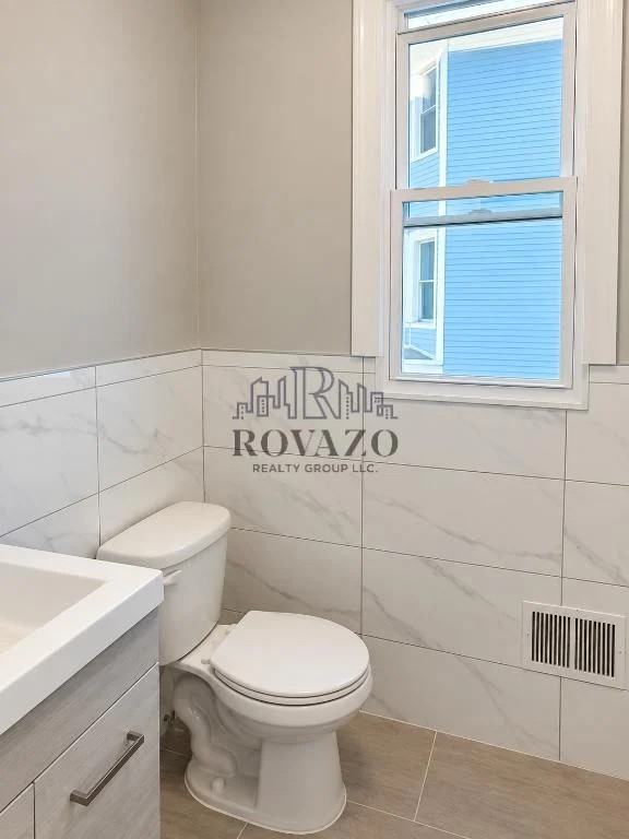 334 South 6th Street #1d - Photo 3 of 8
