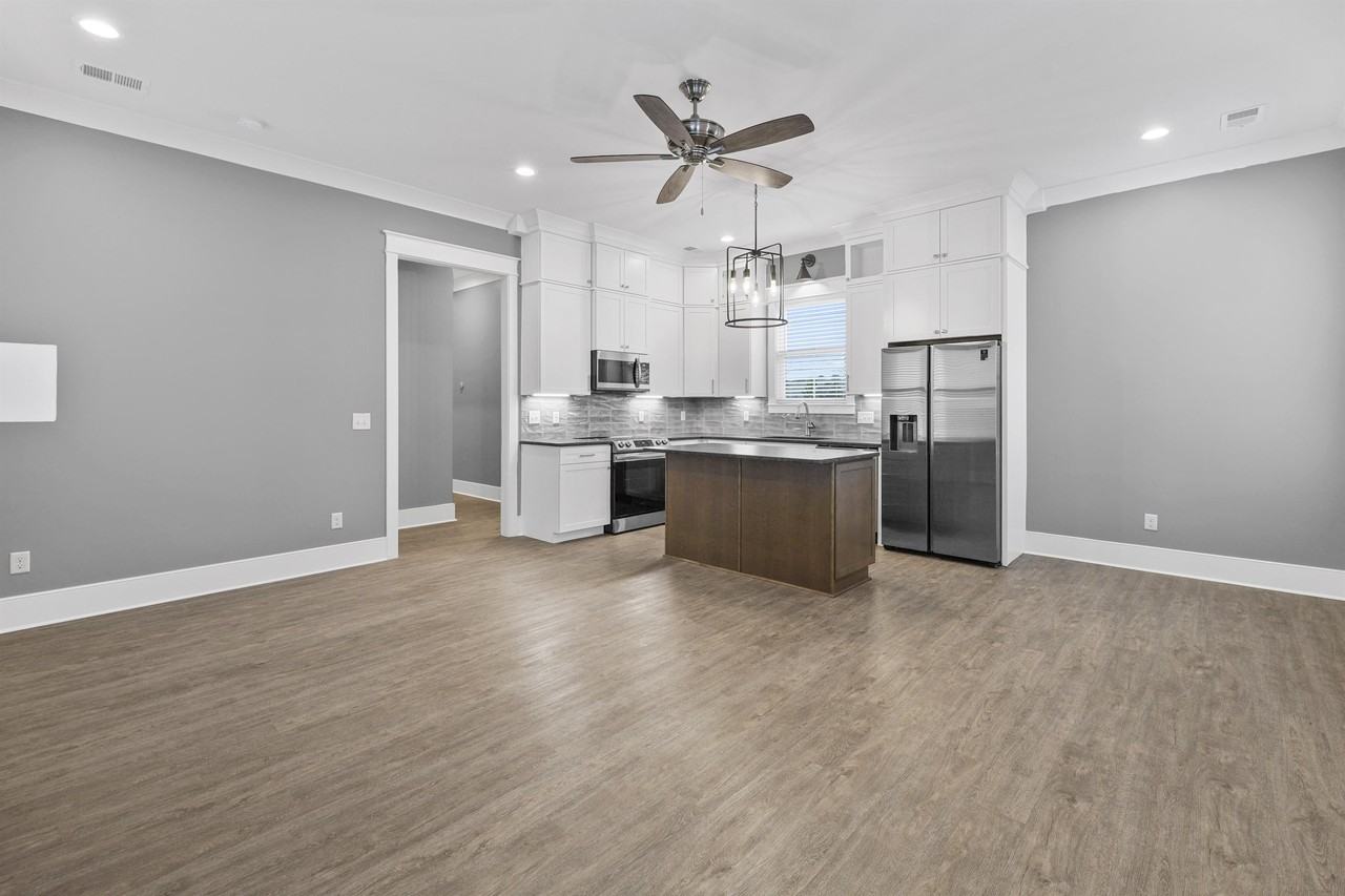 1704 Double Oak Trl - Photo 3 of 40