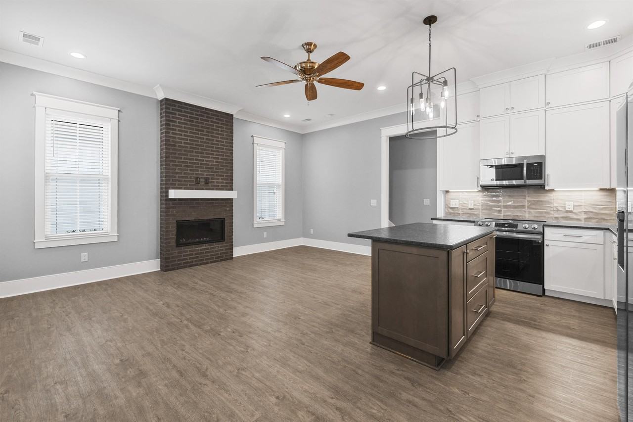 1704 Double Oak Trl - Photo 5 of 40