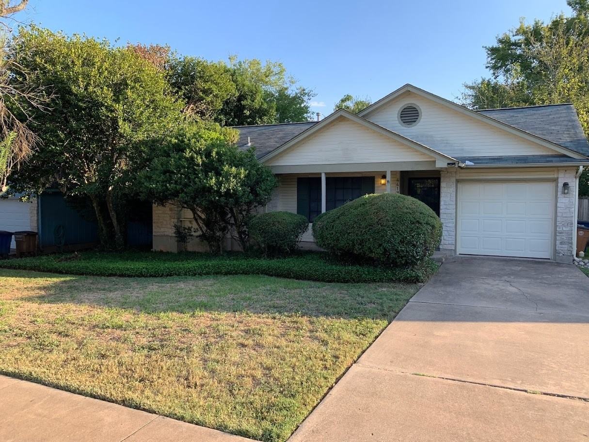 4419 Silverstone Dr - Photo 3 of 26