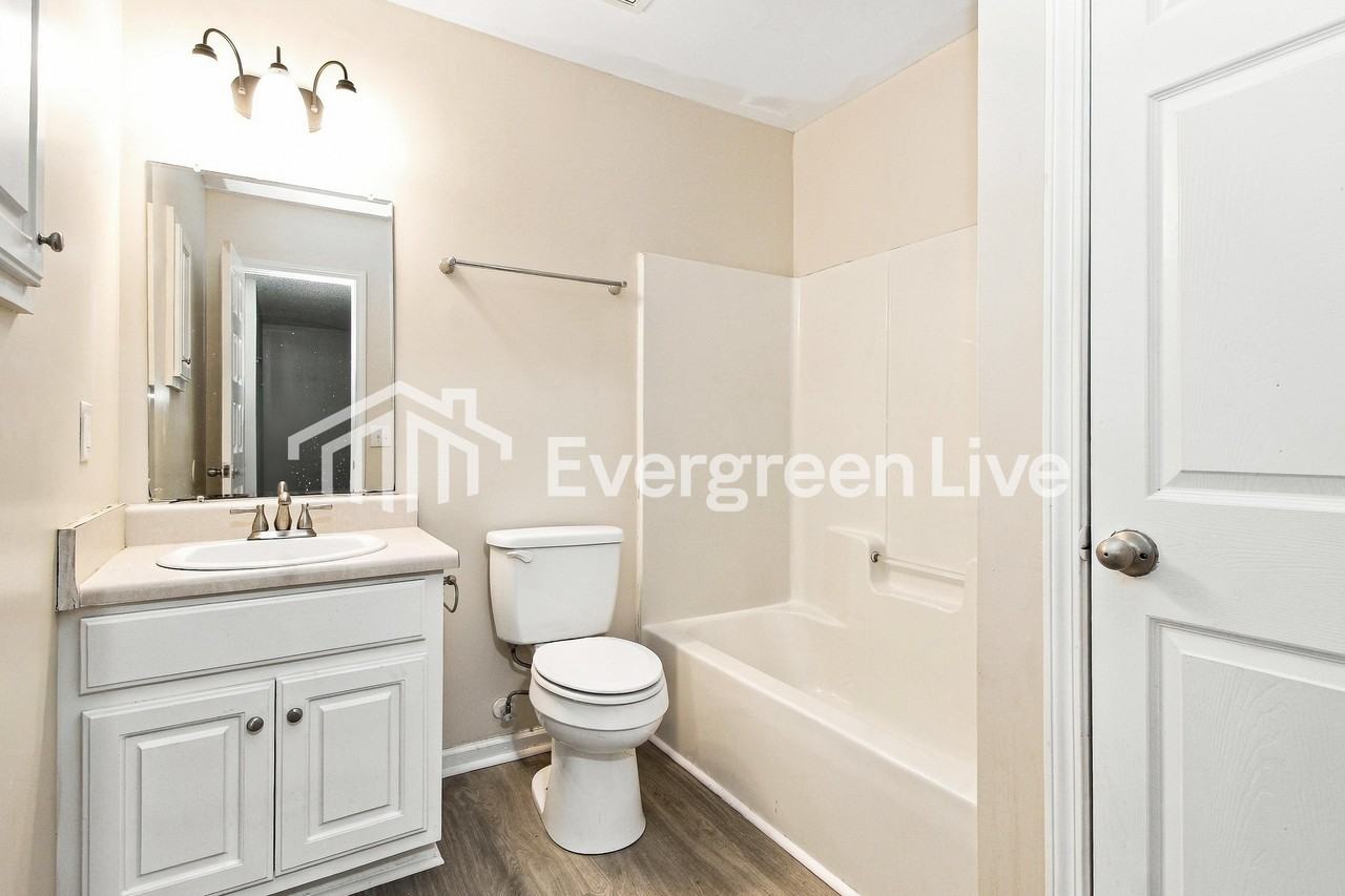 212 Courtneybrook Trl - Photo 7 of 15