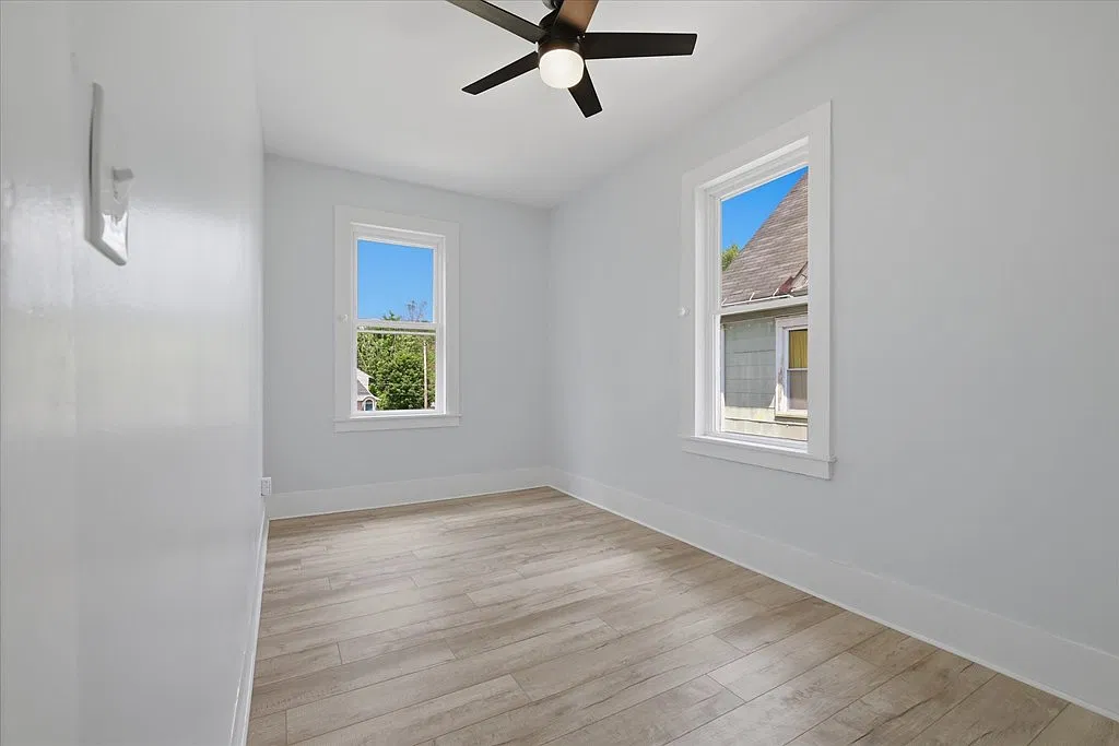 1316 Otter St - Photo 5 of 16