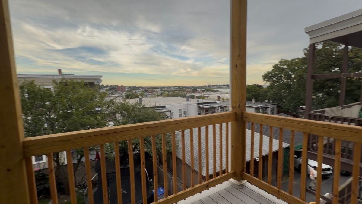 126 Bellingham St - Photo 4 of 4