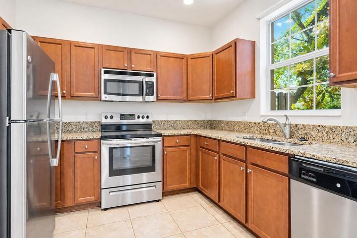 5089 Ellery Terrace - Photo 3 of 12