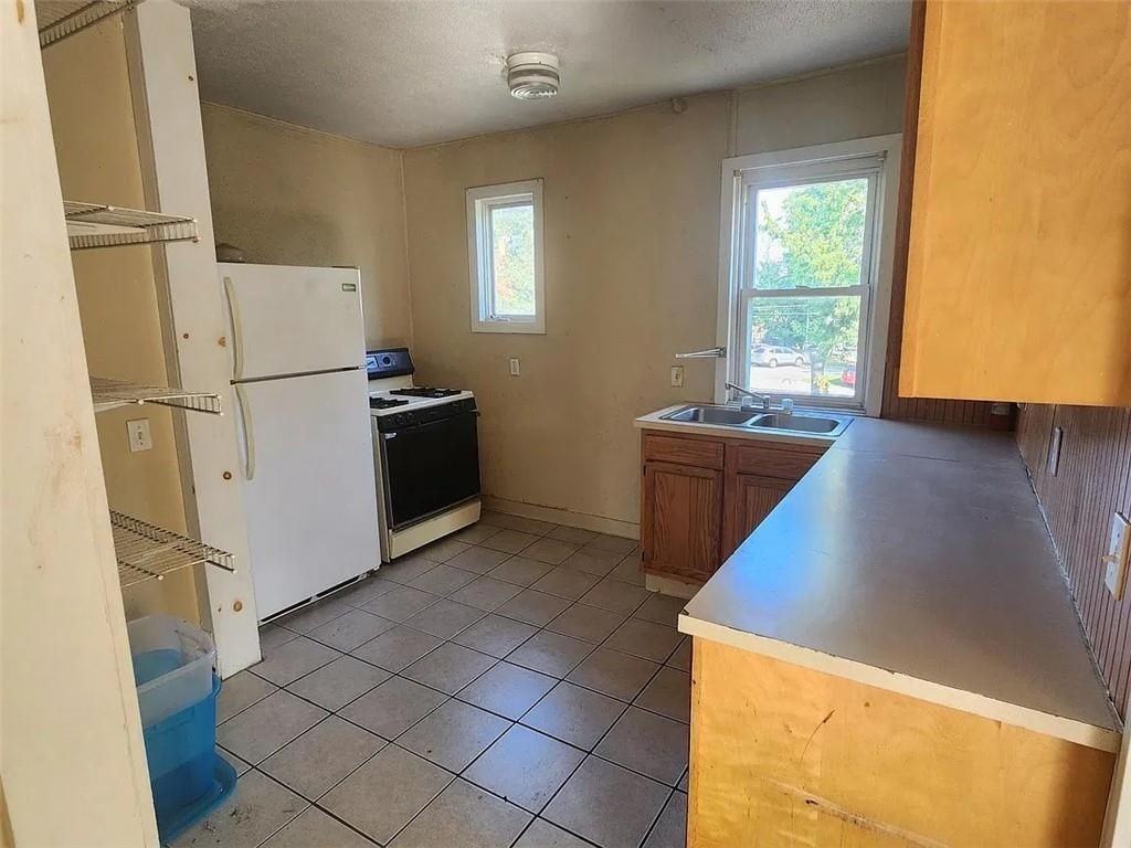 511 Broadway ##2 - Photo 6 of 10
