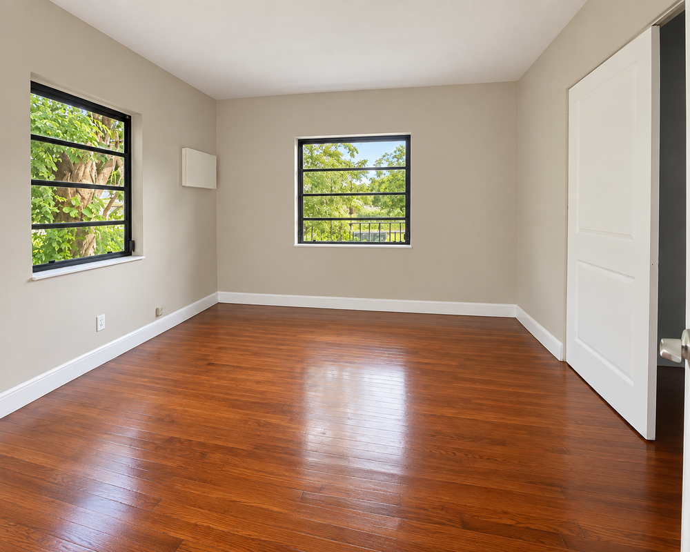 1001 Ne 33rd St - Photo 5 of 8