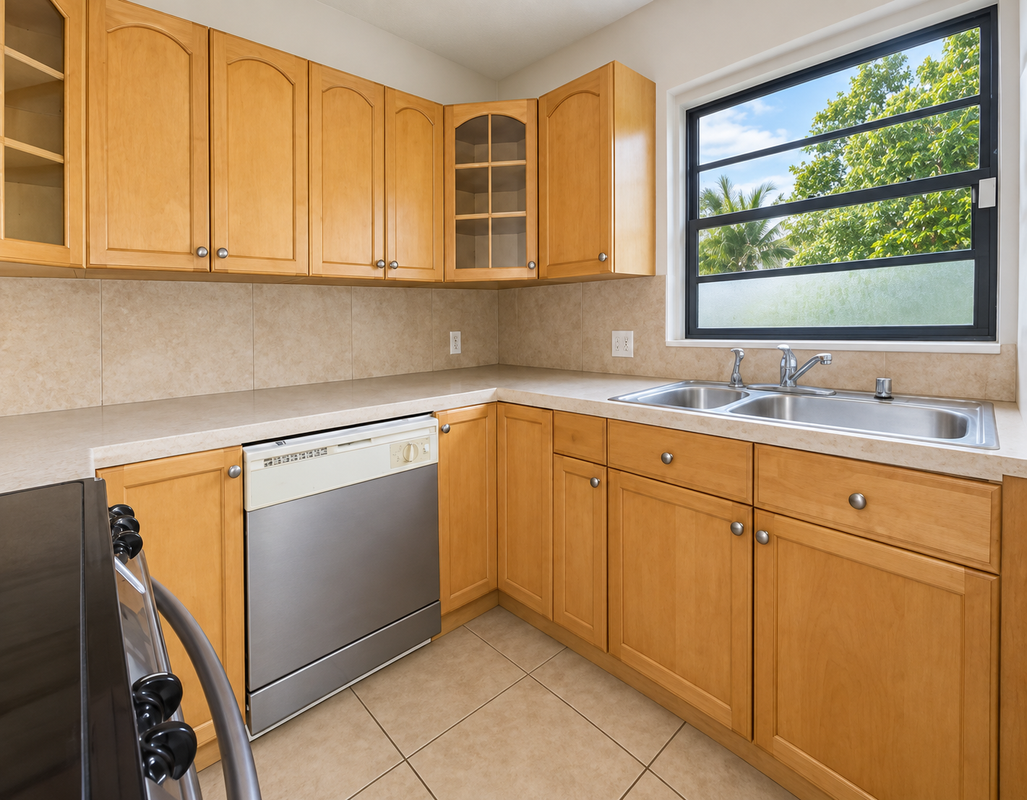 1001 Ne 33rd St - Photo 6 of 8