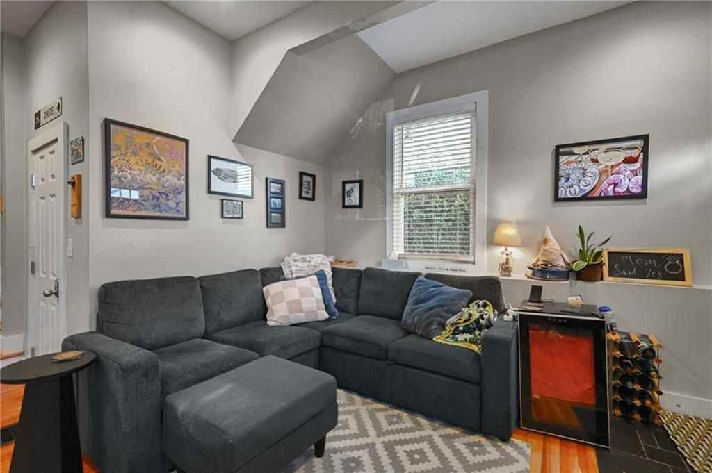 77 Garfield St ##1 - Photo 5 of 31