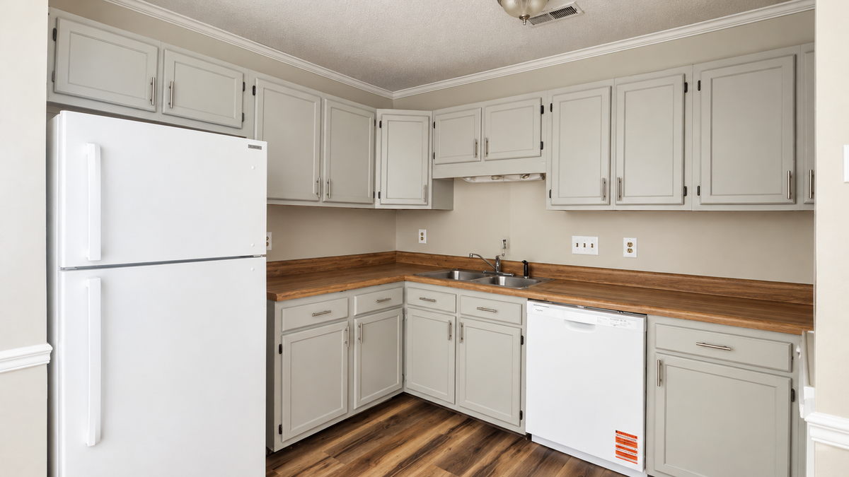 5712 Chalmers Ct - Photo 4 of 5