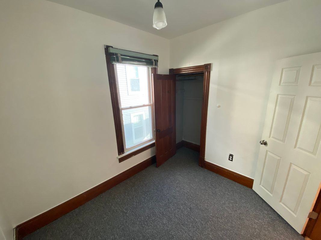 61 Collins Ave ##2 - Photo 6 of 12