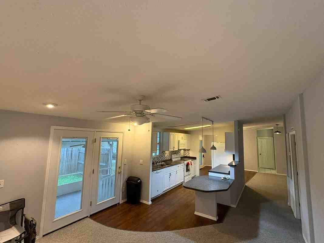9147 Samaritan Ave - Photo 3 of 25