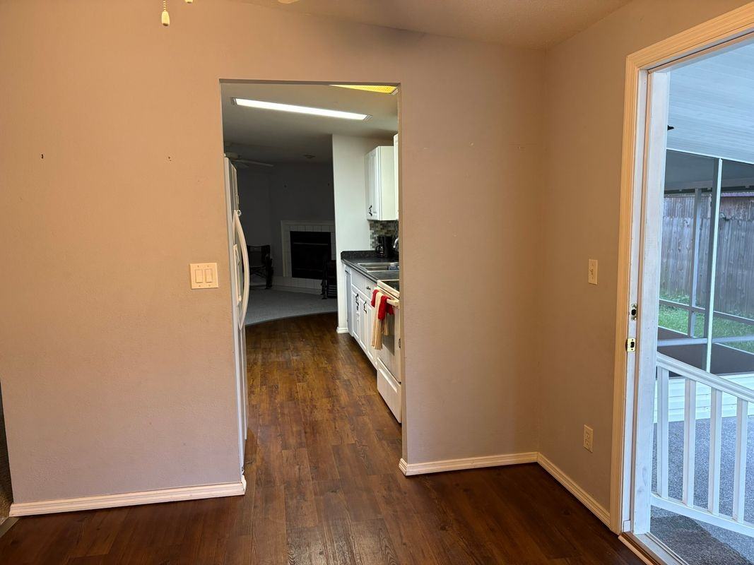 9147 Samaritan Ave - Photo 5 of 25