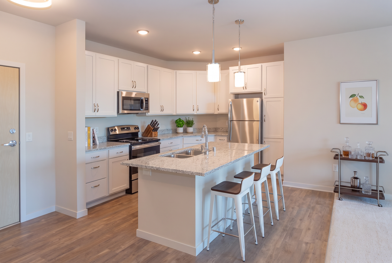 Lincoln Street Apartments - Photo 6 of 50