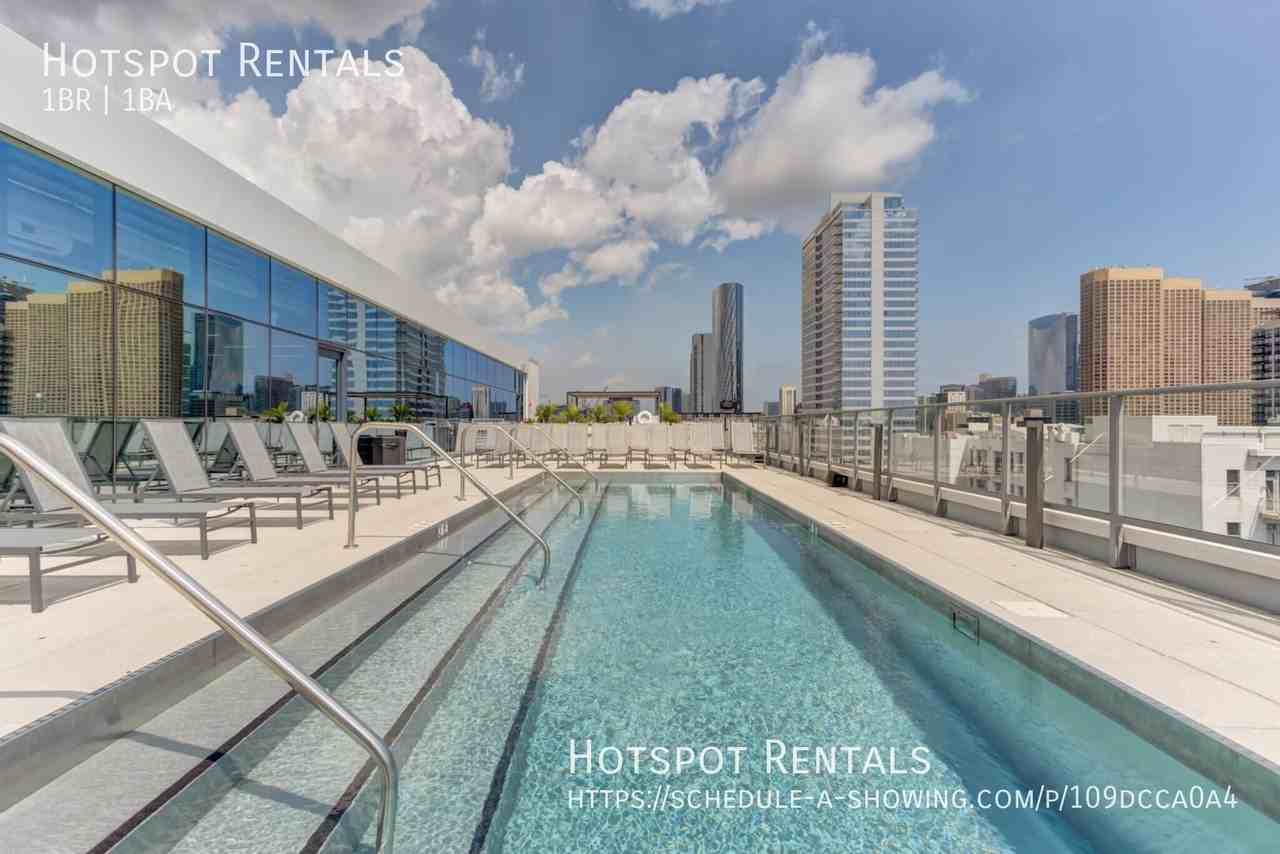 808 W Van Buren St #714