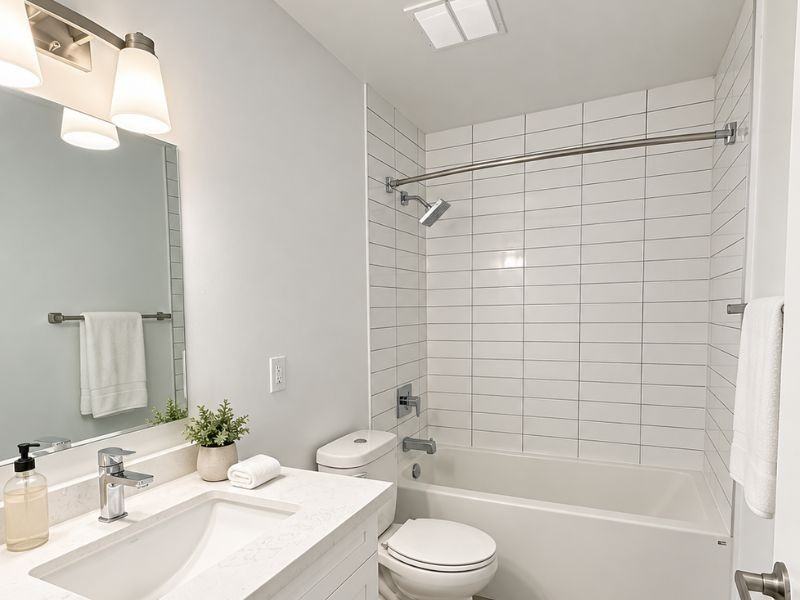227 Cathcart - Photo 7 of 11