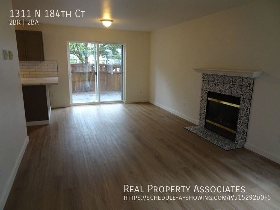 1311 N 184th Ct - Photo 3 of 26