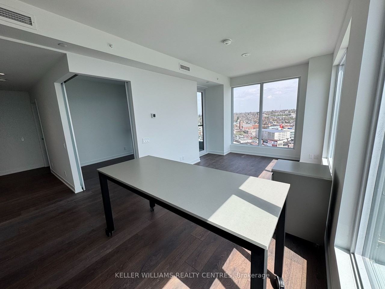 39 Mary St - Photo 4 of 23