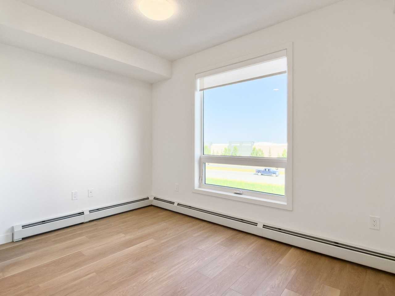 8500 19 Ave Se - Photo 3 of 24