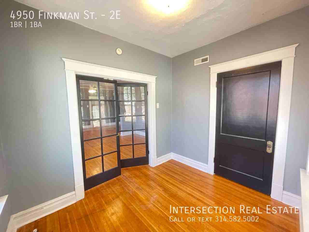 4950 Finkman St #2E - Photo 7 of 24