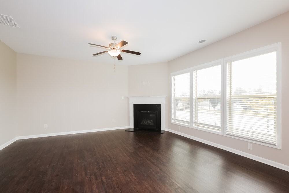 3396 Baylor Cir - Photo 5 of 18