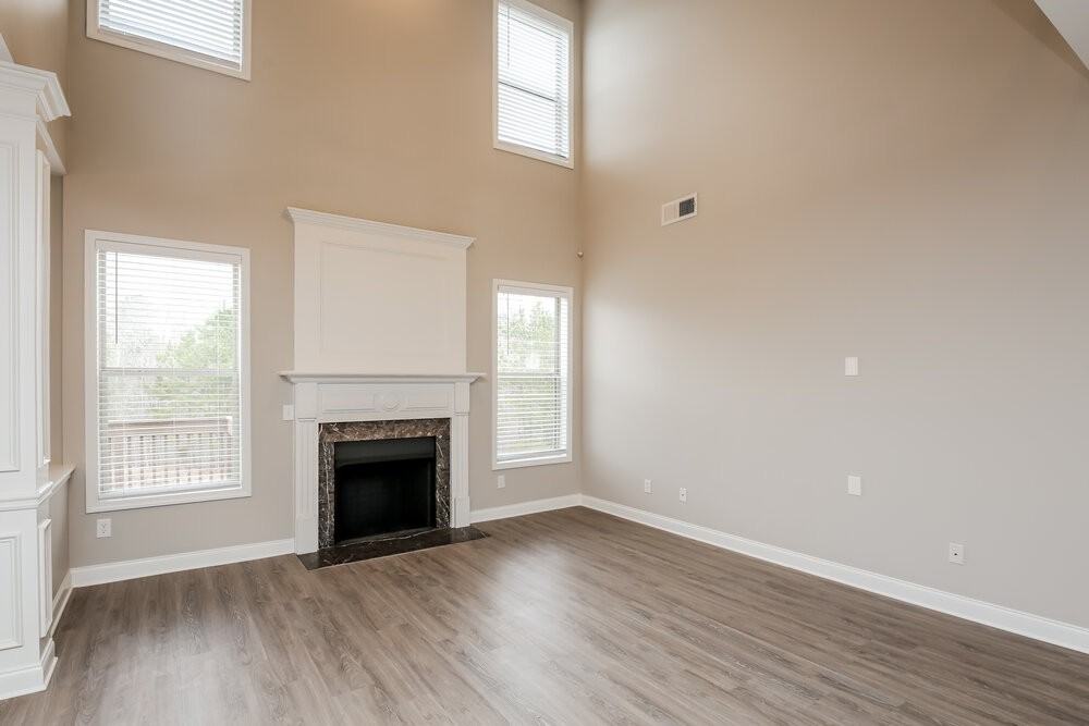 1100 Crescent Ridge Dr #3 - Photo 5 of 18