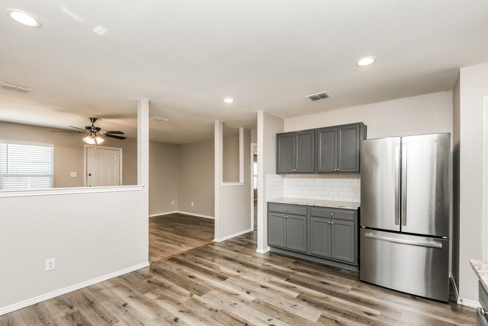 9104 Old Clydesdale Dr - Photo 7 of 19