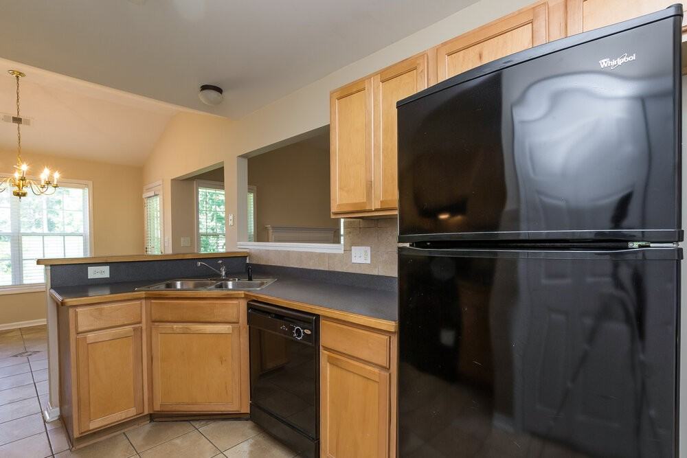 335 Lynn Katie Ct - Photo 6 of 15