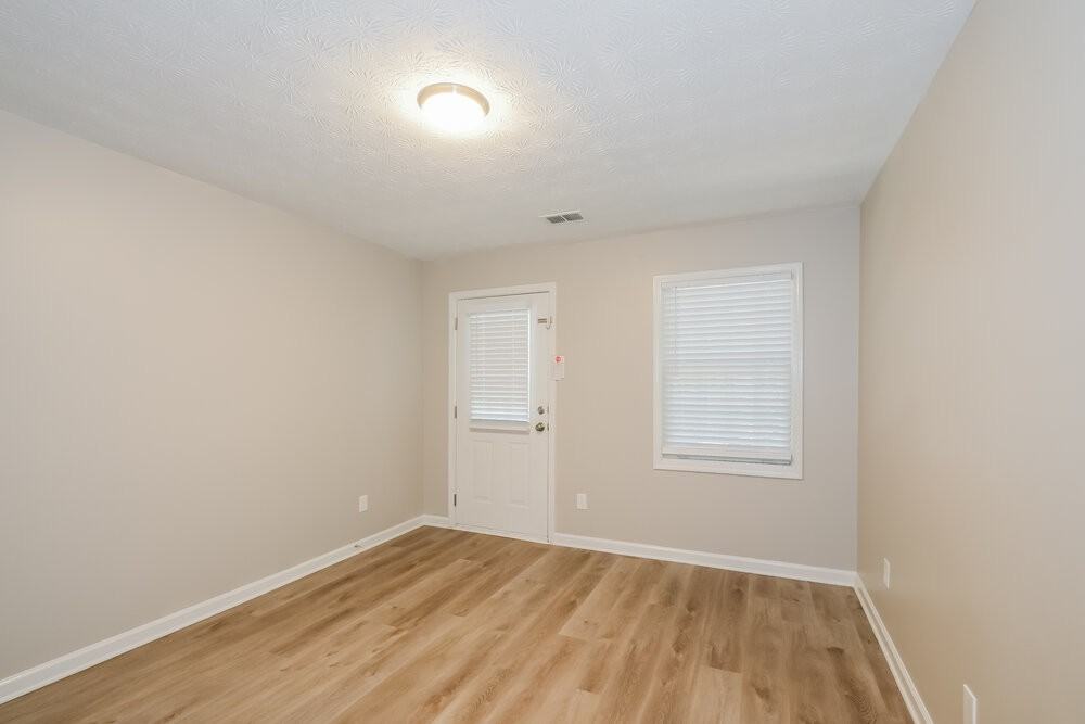 40 Dunning Keep - Photo 3 of 16