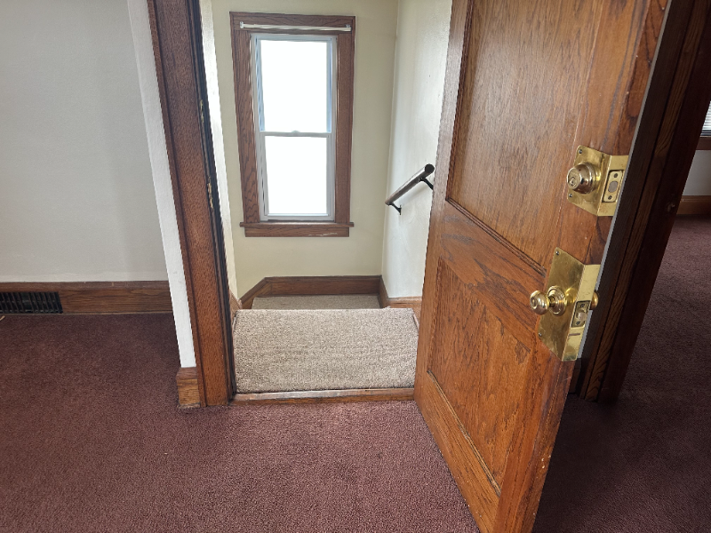 2904 N 47th St - Photo 2 of 17