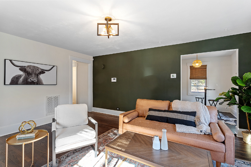 615 E Maynard Ave - Photo 2 of 20